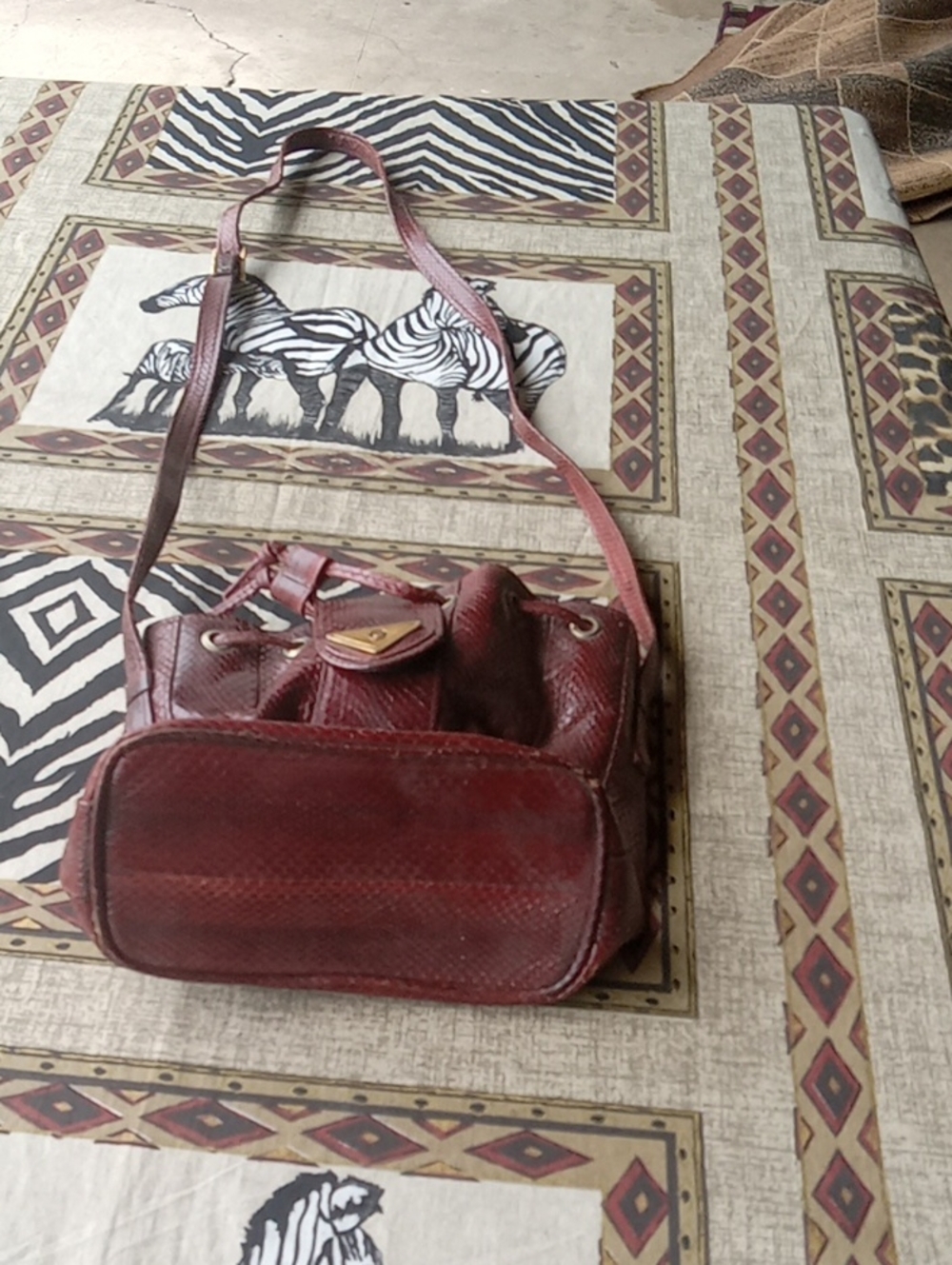 DARK BURGUNDY  LEATHER PURSE